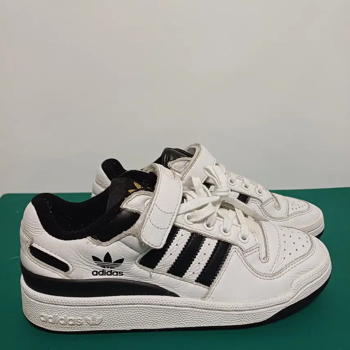 [BUNJANG] Adidas Originals Forum Low Sneakers / 아디다스 오리지널스 포럼 로우 [235]
