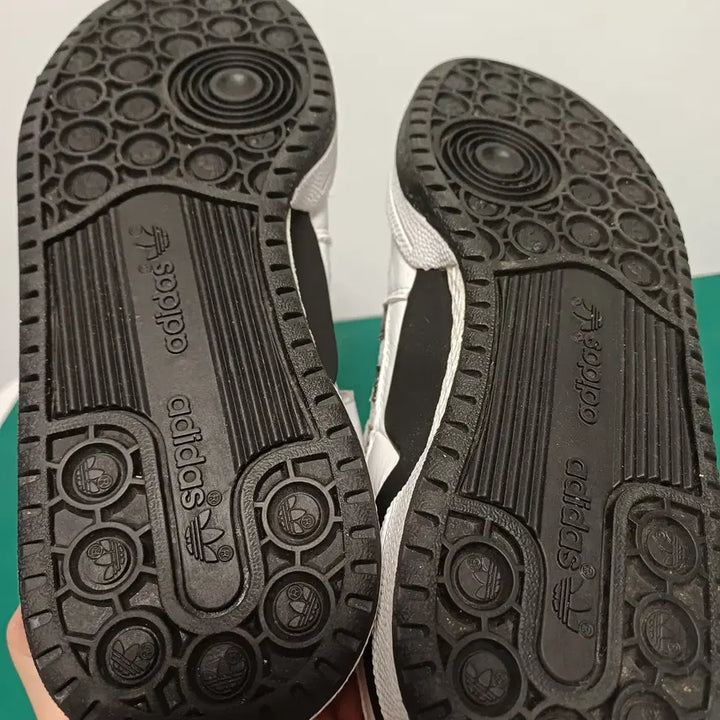 [BUNJANG] Adidas Originals Forum Low Sneakers / 아디다스 오리지널스 포럼 로우 [235]