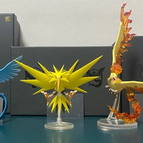 [BUNJANG] VS Pokemon Legendary Birds 3-Figure Set Resin Statue 1/20 Scale / VS 포켓몬 전설3마리 세트 레진 피규어 스케일월드 팝니다