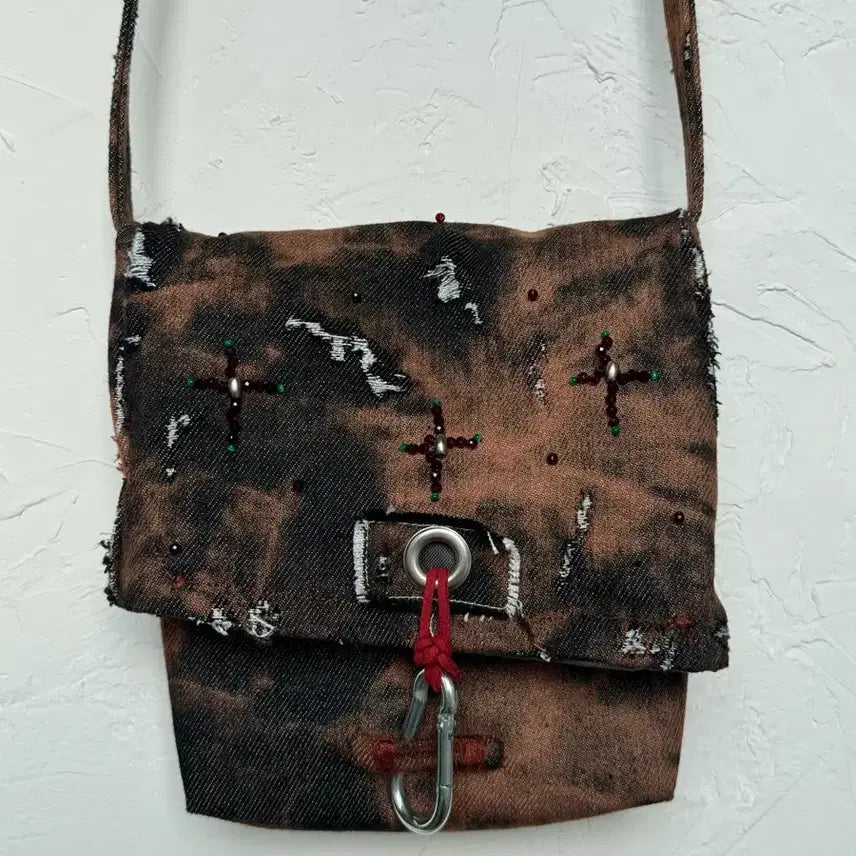 [BUNJANG] VOM Distressed Ritual Denim Bag / VOM Distressed Ritual Denim Bag