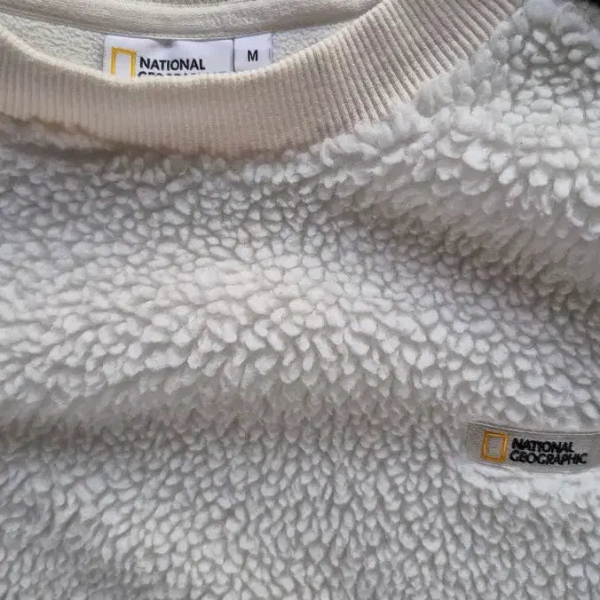 [BUNJANG] National Geographic Fleece Sweatshirt M Size / 최저가!) 내셔널지오그래픽 뽀글이 맨투맨 M사이즈