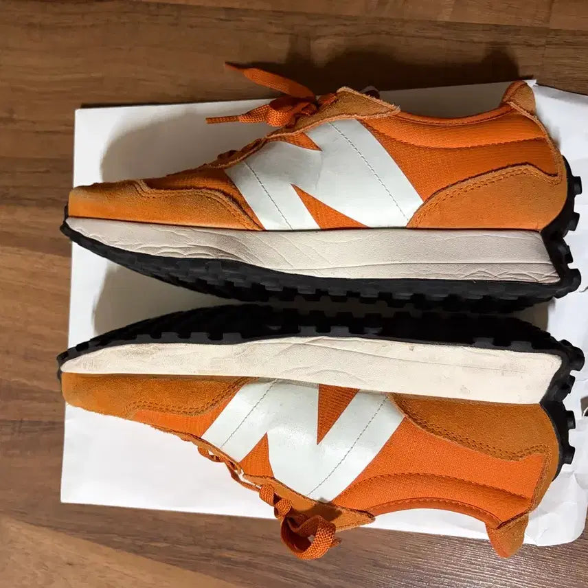 [BUNJANG] New Balance 327 Vintage Orange Sneakers / 뉴발란스 327 빈티지 오렌지