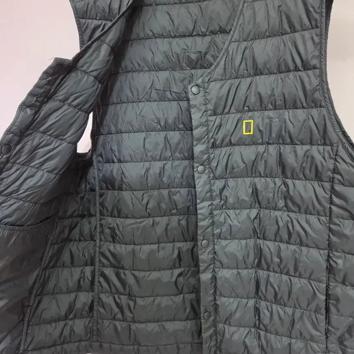 [BUNJANG] National Geographic Lightweight Padded Vest L / 내셔널지오그래픽 경량 패딩 조끼 L