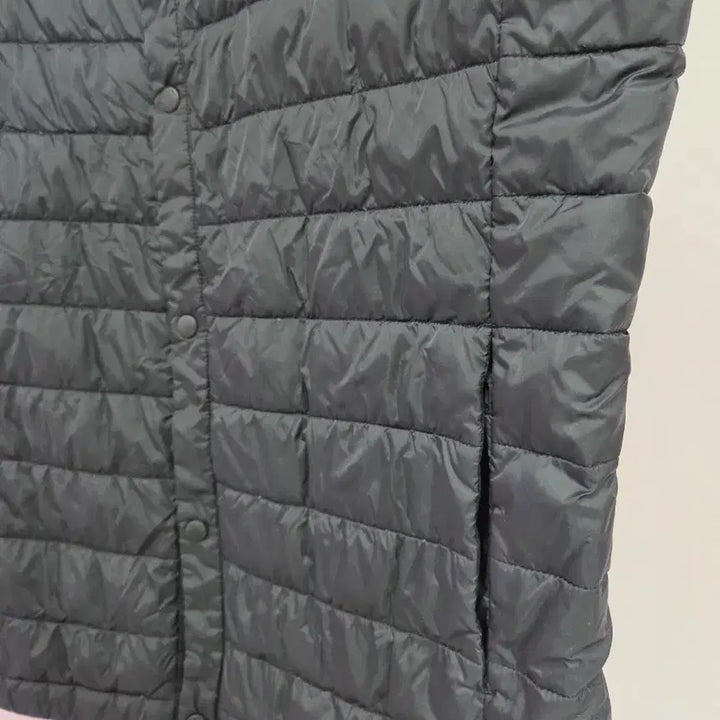 [BUNJANG] National Geographic Lightweight Padded Vest L / 내셔널지오그래픽 경량 패딩 조끼 L