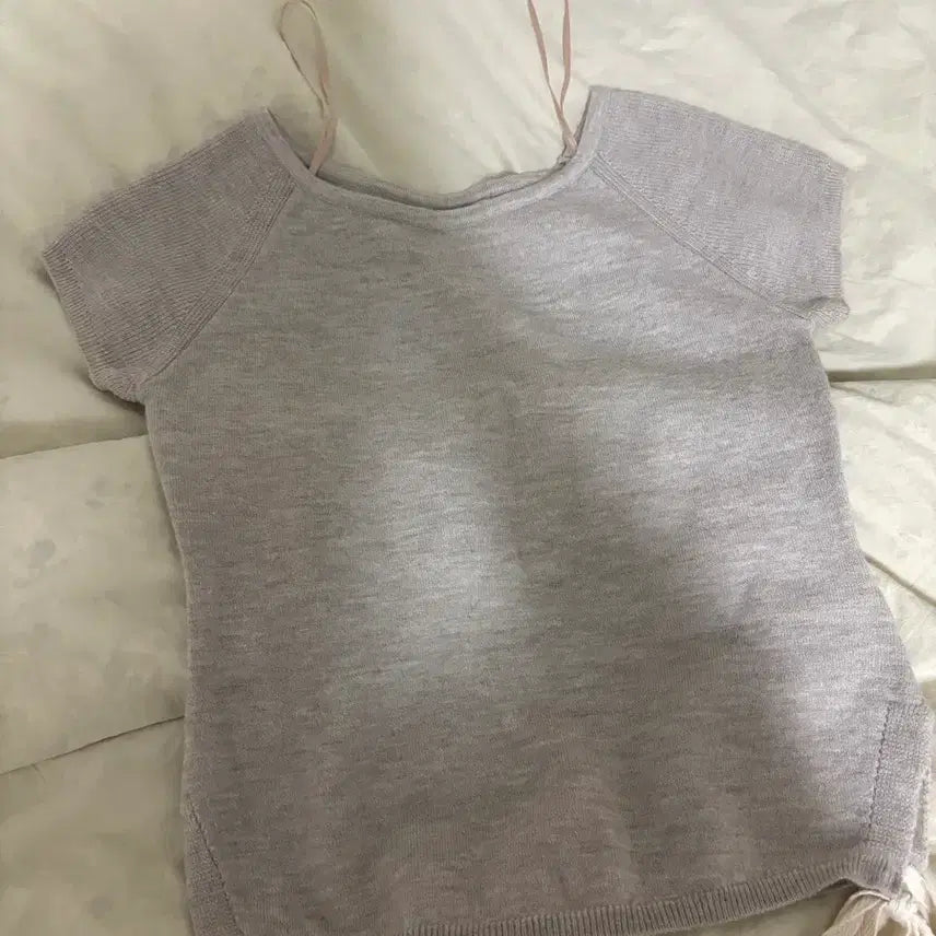 [BUNJANG] Glowny Bow Slit Short Sleeve Knit Top / 글로니 보우 슬릿 반팔 니트