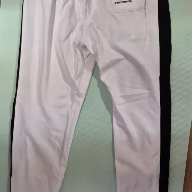 [BUNJANG] New Balance Track Pants White M Size / 최저가) 뉴발란스 트랙 바지 흰색 M 사이즈 80사이즈