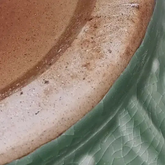 [BUNJANG] Celadon Porcelain Jar with Floral Relief 30cm / 청자 항아리 양각 초화문 높이30 지름28 센치 중국도자기 고도자 골통품