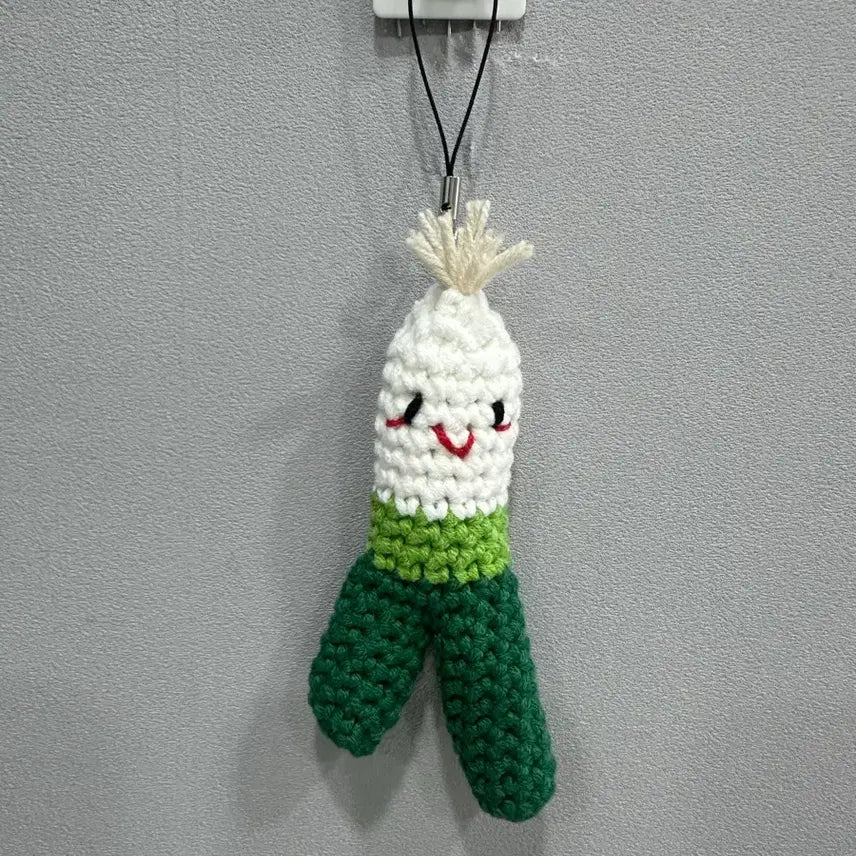 [BUNJANG] Knitted Welsh Onion Keyring / 뜨개 대파 키링
