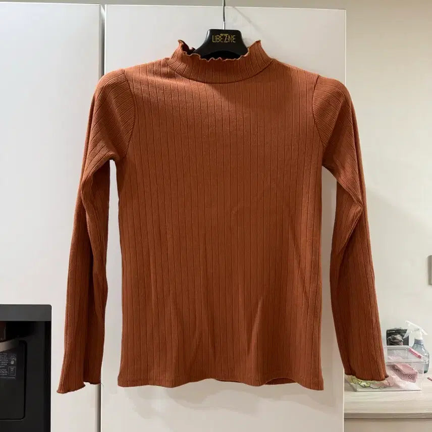 [SOLD OUT] 5/26까지 오렌지브라운 골지 반목폴라 긴팔 티셔츠