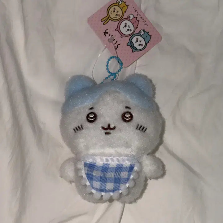 [BUNJANG] Muzy Factory Hachiware Chiikawa Baby Apron Keyring / 먼작귀 베이비 앞치마 하치와레 치이카와 인형 키링 새상품