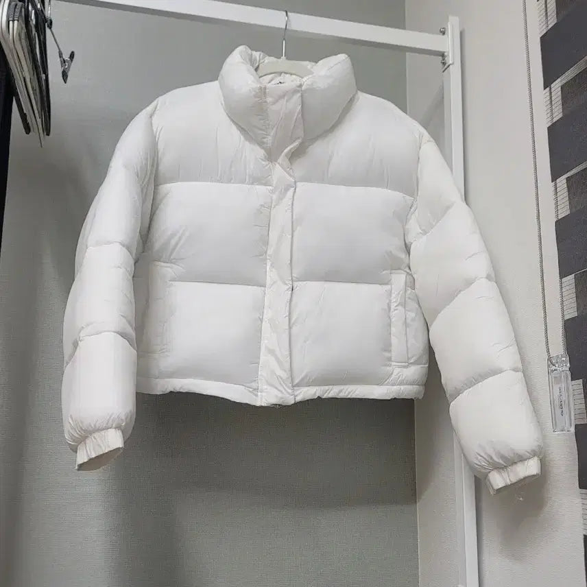 [BUNJANG] Mondayoff Wellon Short Padded Jacket / 먼데이오프 웰론 숏패딩