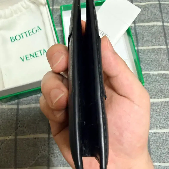 [SOLD OUT] 보테가 베네타 플랩 카드케이스 블랙
