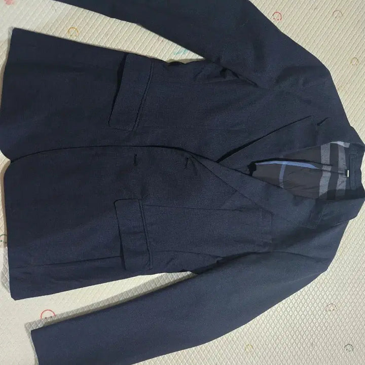 [SOLD OUT] 버버리 정품 네이비 블라우저 46R 사이즈