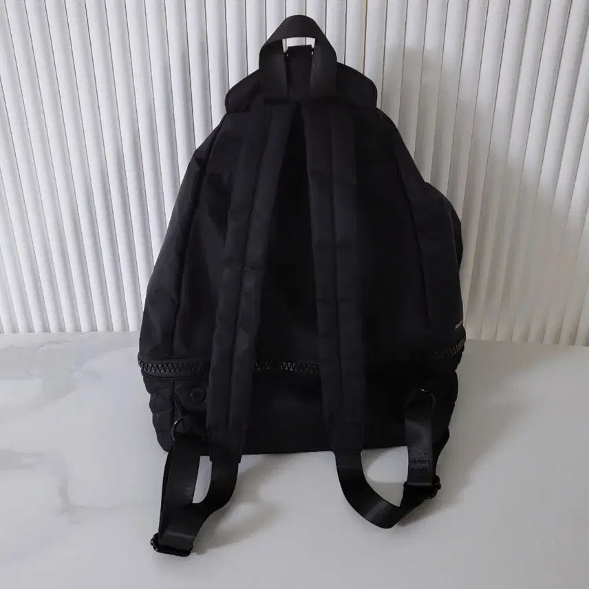 [BUNJANG] Rebecca Minkoff Julian Backpack / 레베카밍코프 줄리안 백팩