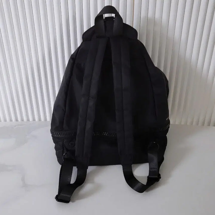 [BUNJANG] Rebecca Minkoff Julian Backpack / 레베카밍코프 줄리안 백팩