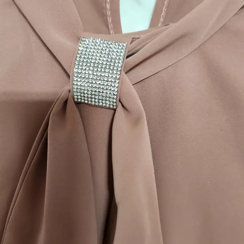 [BUNJANG] Pink Blouse with Cubic Detail - Date Look / 새상품 핑크  블라우스 큐빅  데이트룩  55 66