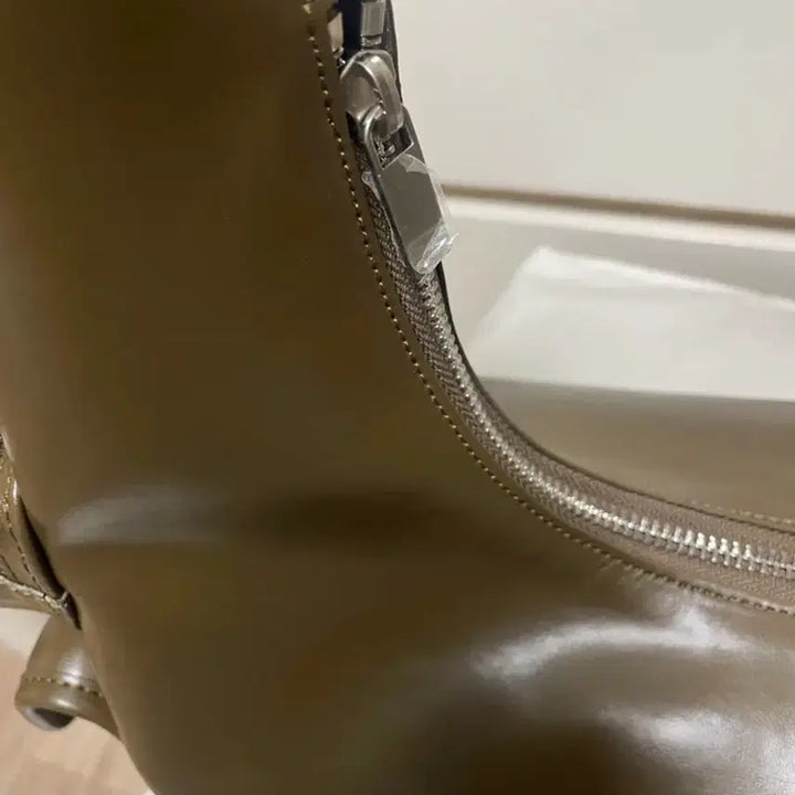 [BUNJANG] KOIMOOI Pocket Hobo Bag (Khaki Brown) / (새상품)코이무이 포켓 호보백 미디움 사이즈(카키브라운)