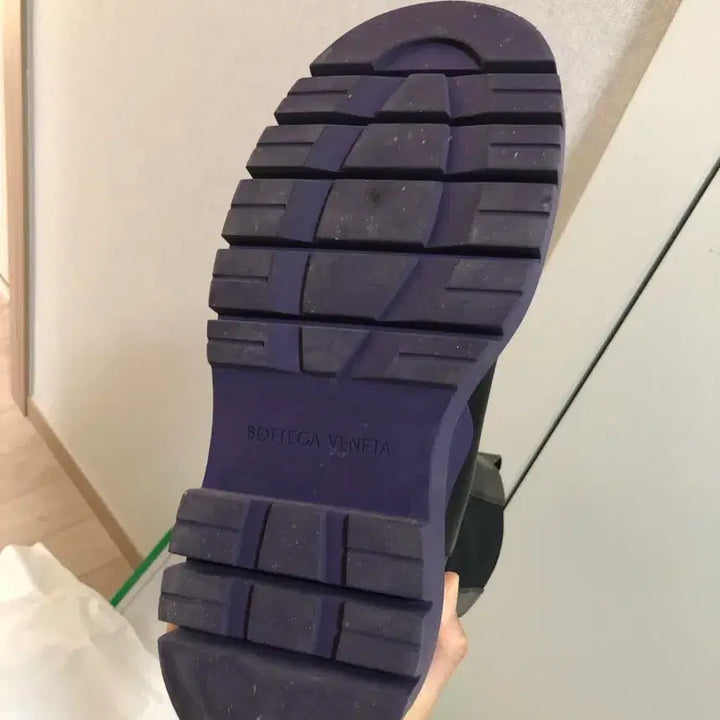 [BUNJANG] Bottega Veneta Tire Boots Plum Size 36 / 보테가베네타 타이어부츠 플럼 36