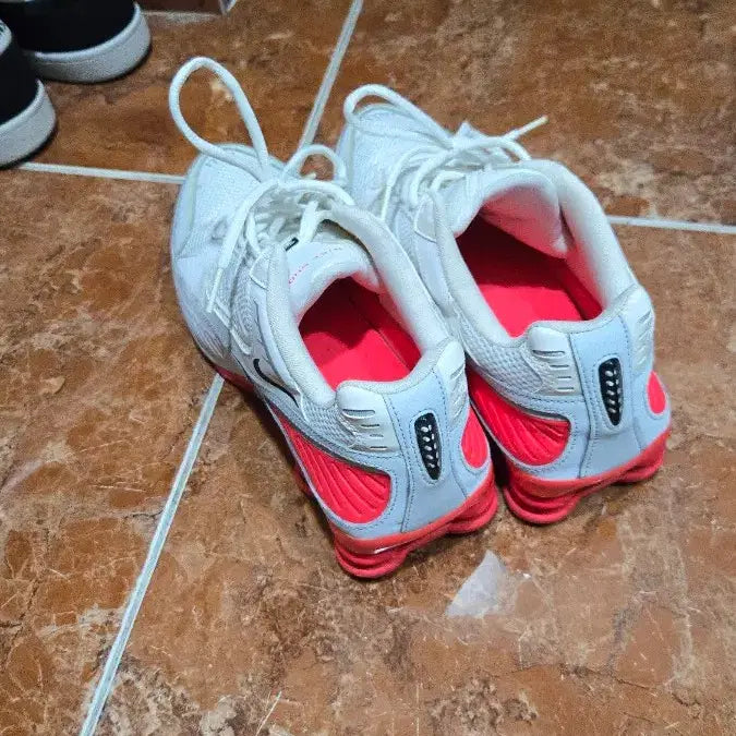[BUNJANG] Nike Shox Enigma 2 Shoes / 나이키 샥스 에니그마2