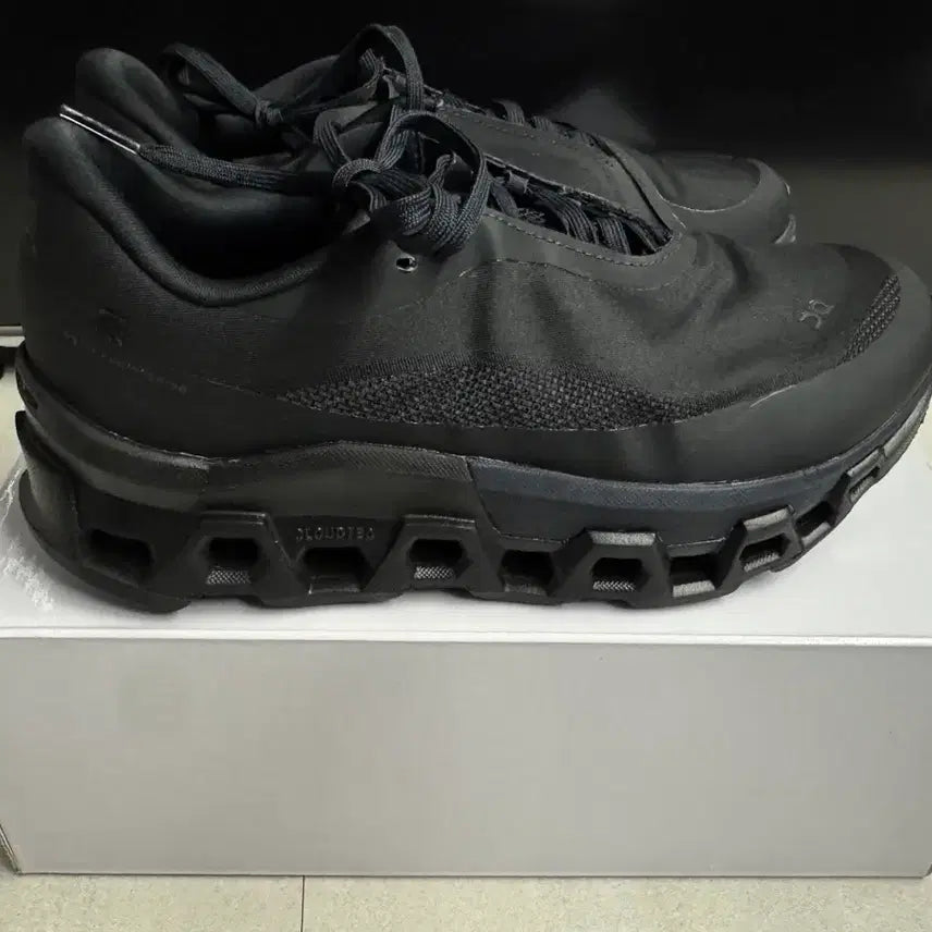 [BUNJANG] Pap x On Running Cloudmonster Black Sneakers / [260]파프x온러닝 클라우드몬스터 블랙