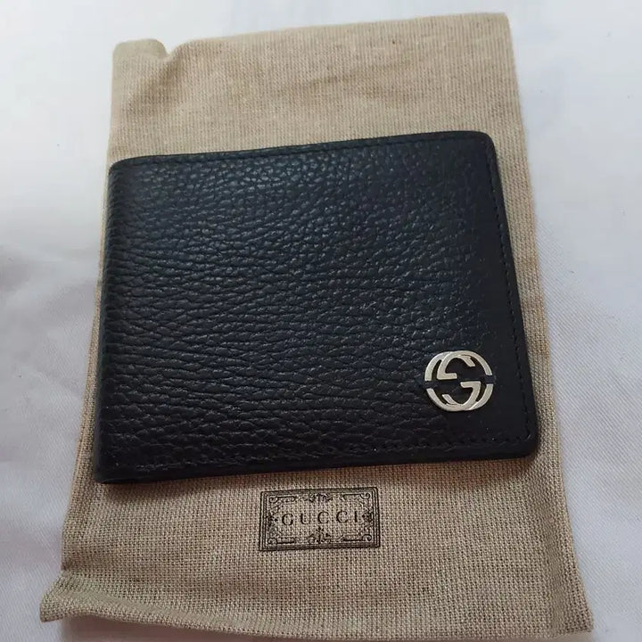 [BUNJANG] Gucci Black Bi-fold Wallet GG Logo / 구찌 블랙 반지갑 GG로고