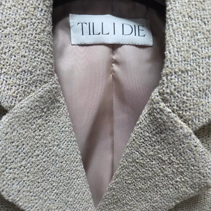 [SOLD OUT] TILL I DIE 틸아이다이 트위드 금장 버튼 자켓