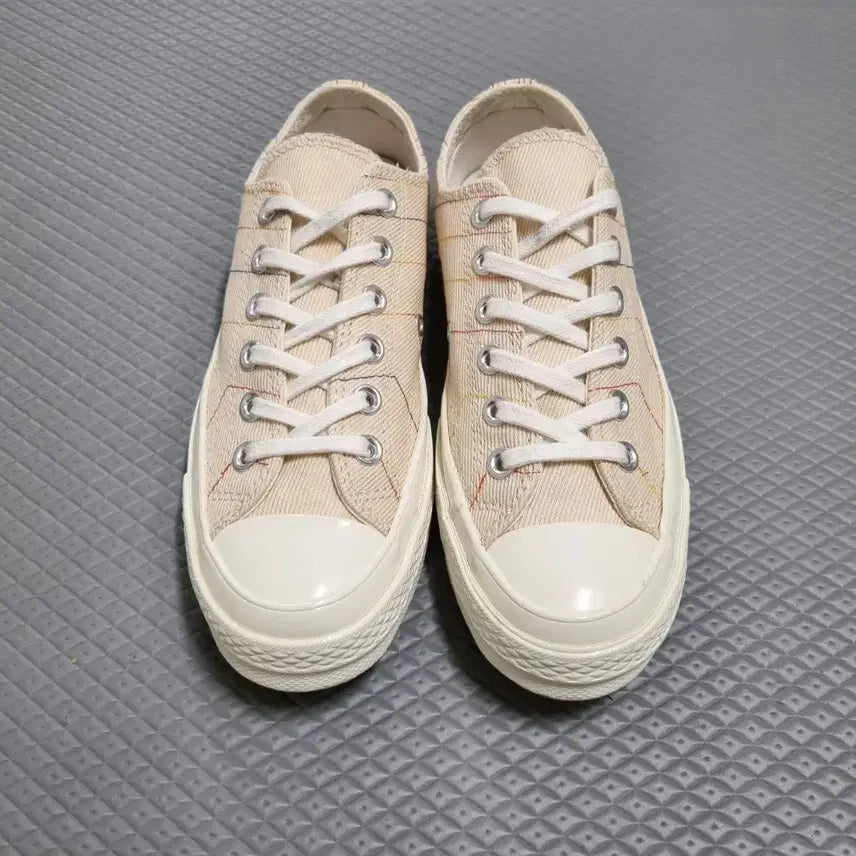 [BUNJANG] Converse Chuck 70s Light Bisque Low Sneakers (235) / 컨버스 척테일러 70s 라이트비스크 로우 멀티(235)