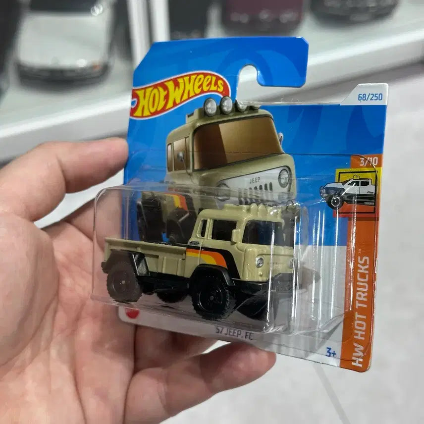 [BUNJANG] Hot Wheels 1957 Jeep FC Beige 1:64 Scale Diecast Model / 1:64 핫휠 지프 FC 1957 베이지 숏카드