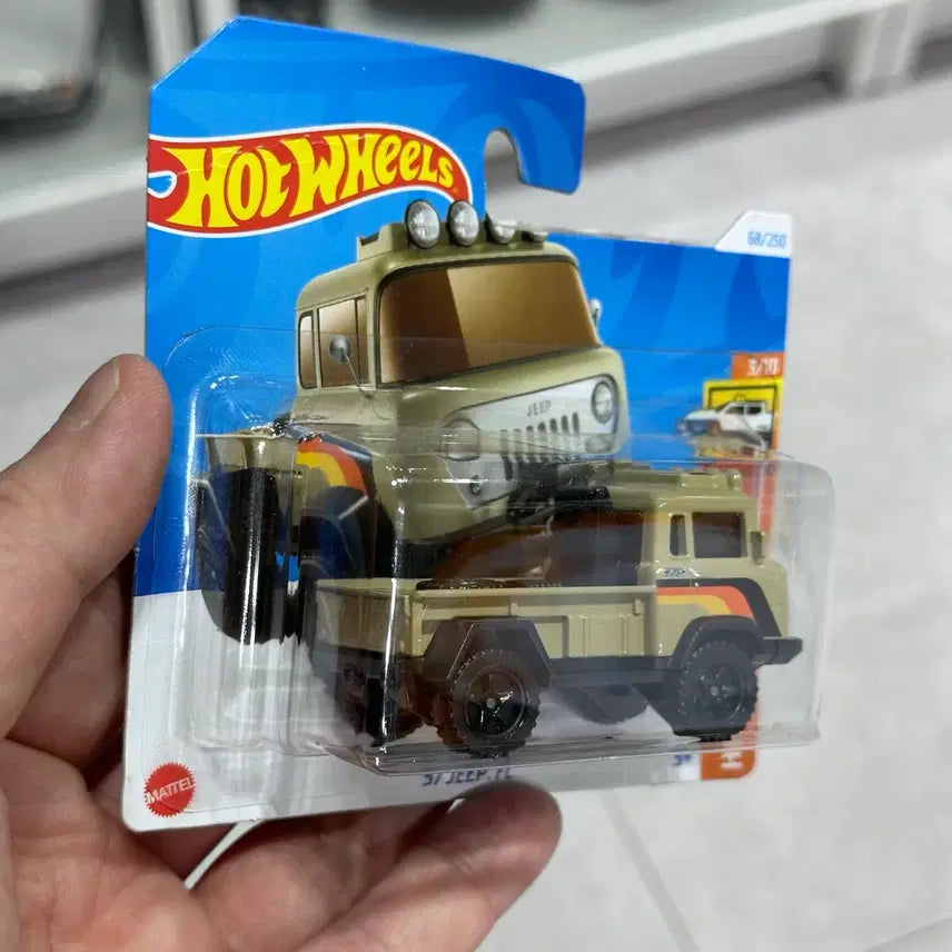 [BUNJANG] Hot Wheels 1957 Jeep FC Beige 1:64 Scale Diecast Model / 1:64 핫휠 지프 FC 1957 베이지 숏카드