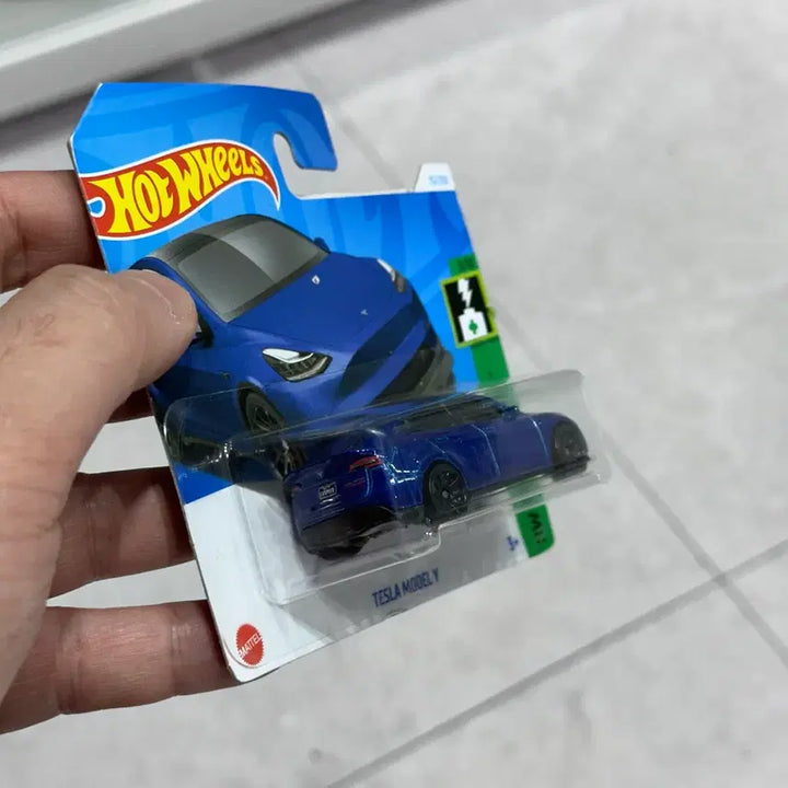 [BUNJANG] Hot Wheels 1:64 Tesla Model Y Blue Short Card / 1:64 핫휠 테슬라 모델Y 블루 숏카드