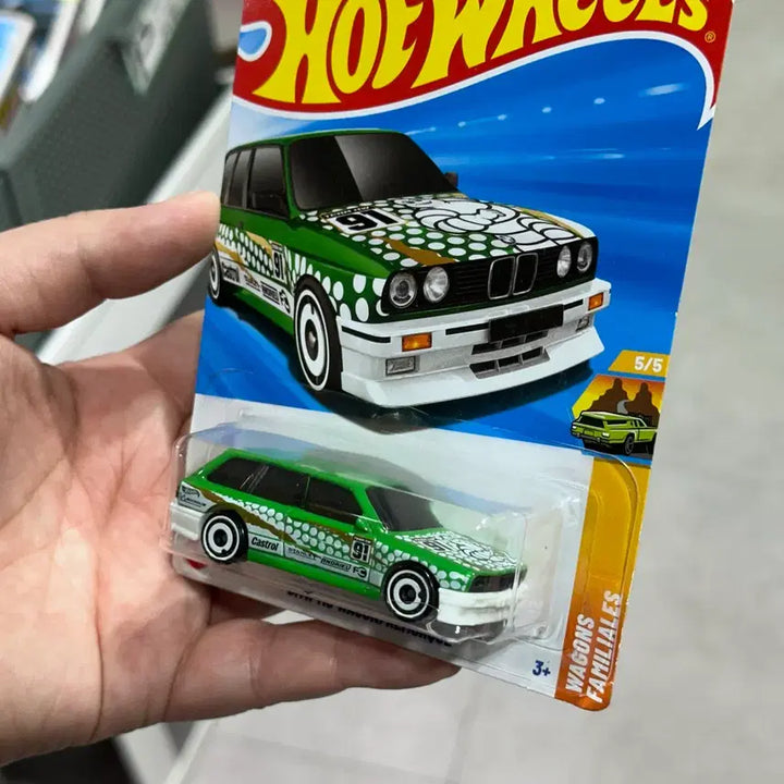 [BUNJANG] Hot Wheels 1:64 BMW E30 M3 Touring Wagon Tikt Delivery / 1:64 핫휠 BMW E30 M3 투어링 왜건 틱탁 리버리