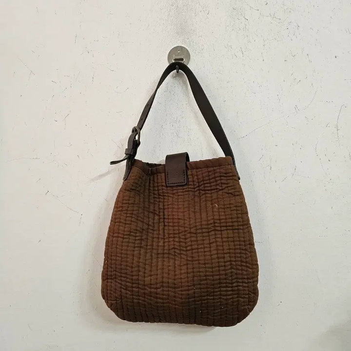 [SOLD OUT] 퀼트패치워크 체크 숄더백