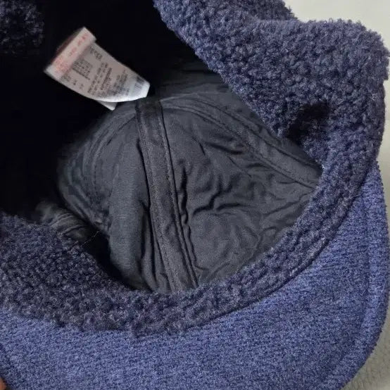 [BUNJANG] Nepa Kids Ear Flap Cap - Navy / 네파 털방울 캡모자 네이비 새상품