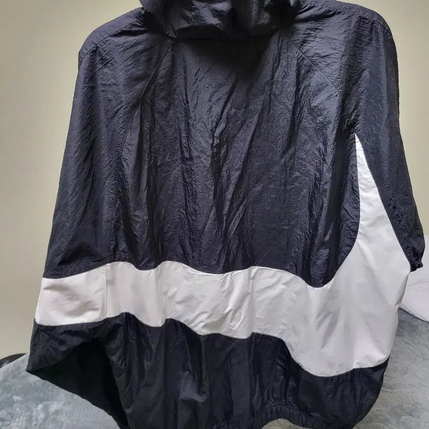 [SOLD OUT] 나이키 빅스우시 우븐 자켓 블랙 L