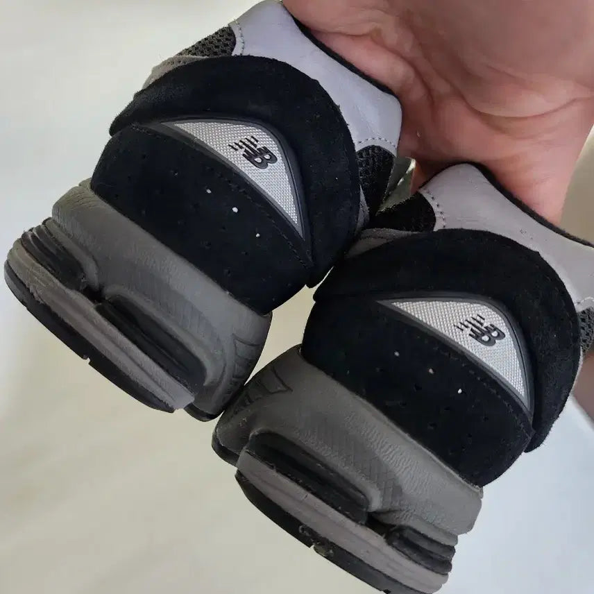 [BUNJANG] New Balance 2002R Black Dark Gray Limited Edition Sneakers / 뉴발란스 2002R 블랙 다크 그레이(한정판)