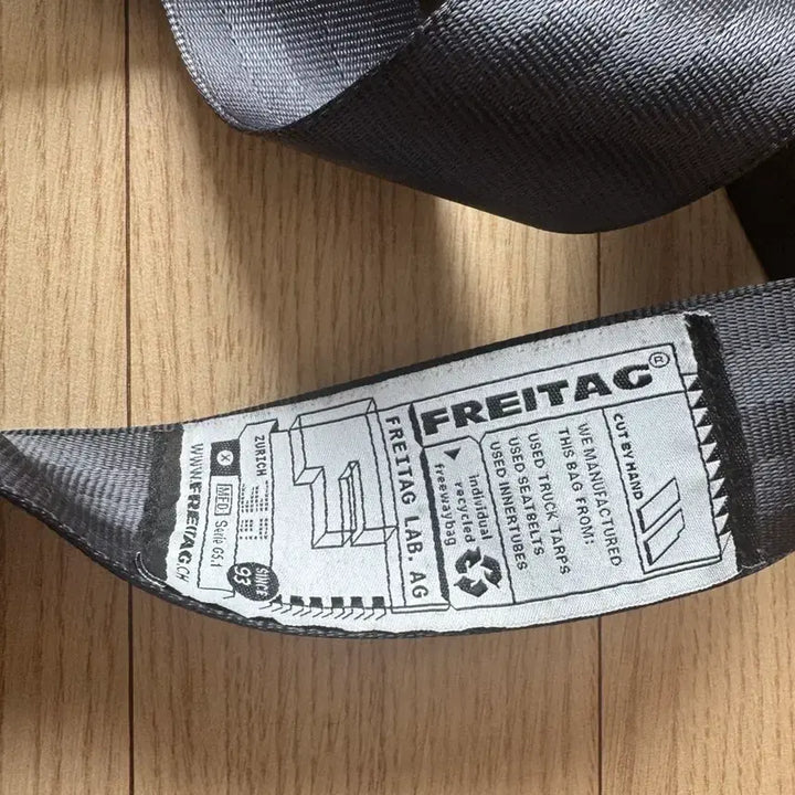 [BUNJANG] Freitag Hawaii Five-O Matte Crossbody Bag / 프라이탁 하와이파이브오 무광 무채색 팝니다!