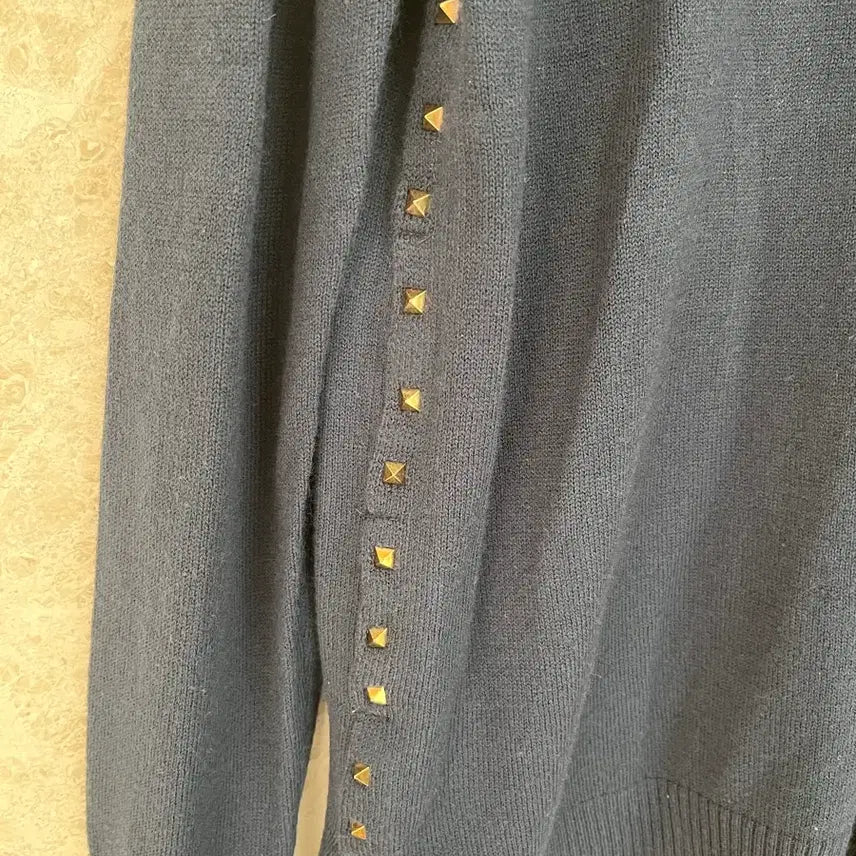[BUNJANG] Valentino Navy Studded Knit Sweater / 발렌티노 네이비 스터드 장식 니트 L 정품