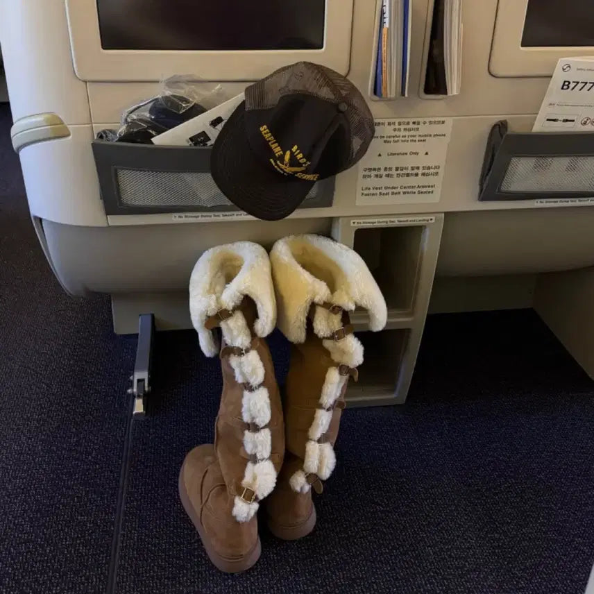 [BUNJANG] Topdressing Buckle Knee High UGG Boots / [거의 새것] 탑드레싱 버클 니하이 어그 부츠