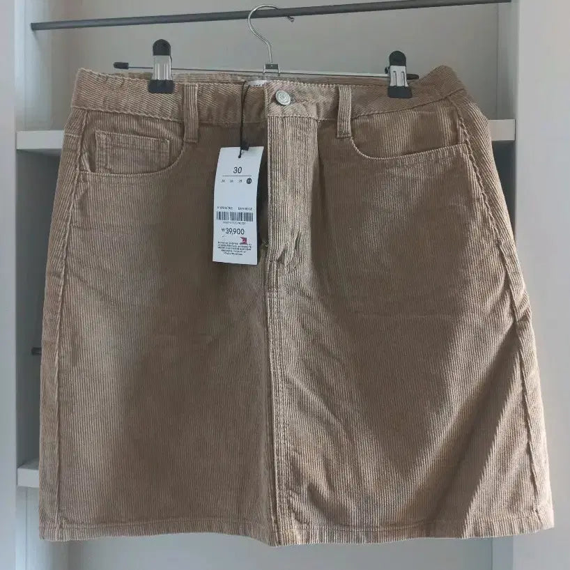 [BUNJANG] MIXXO A-Line Corduroy Mini Skirt / 새상품 미쏘 A라인 코듀로이 미니스커트, 다크 베이지, 30