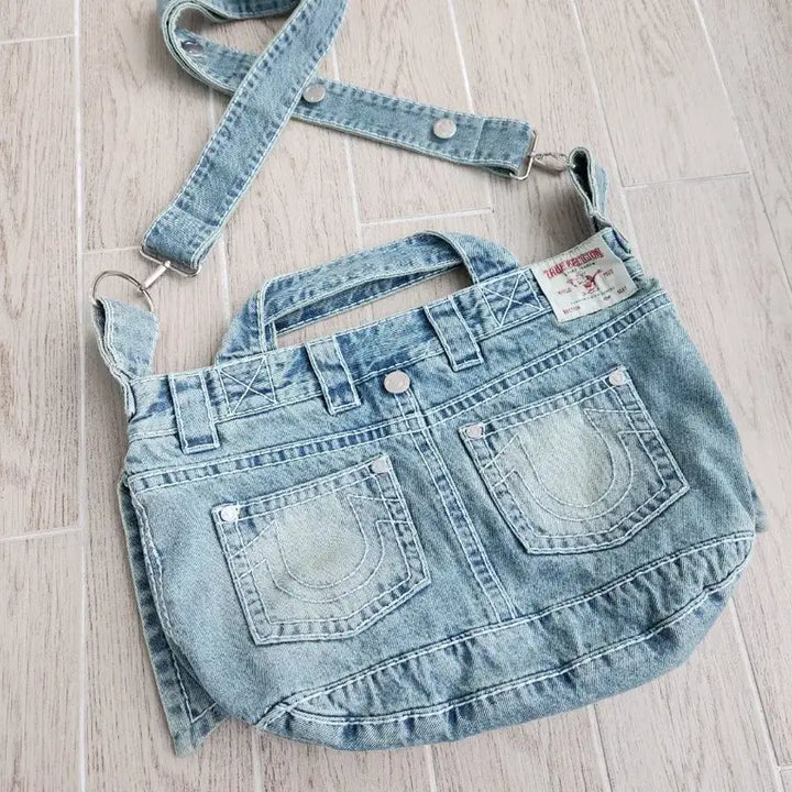 [BUNJANG] True Religion Denim Crossbody Bag / 트루릴리젼 데님 크로스백