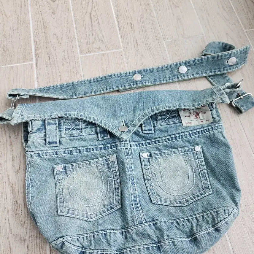 [BUNJANG] True Religion Denim Crossbody Bag / 트루릴리젼 데님 크로스백