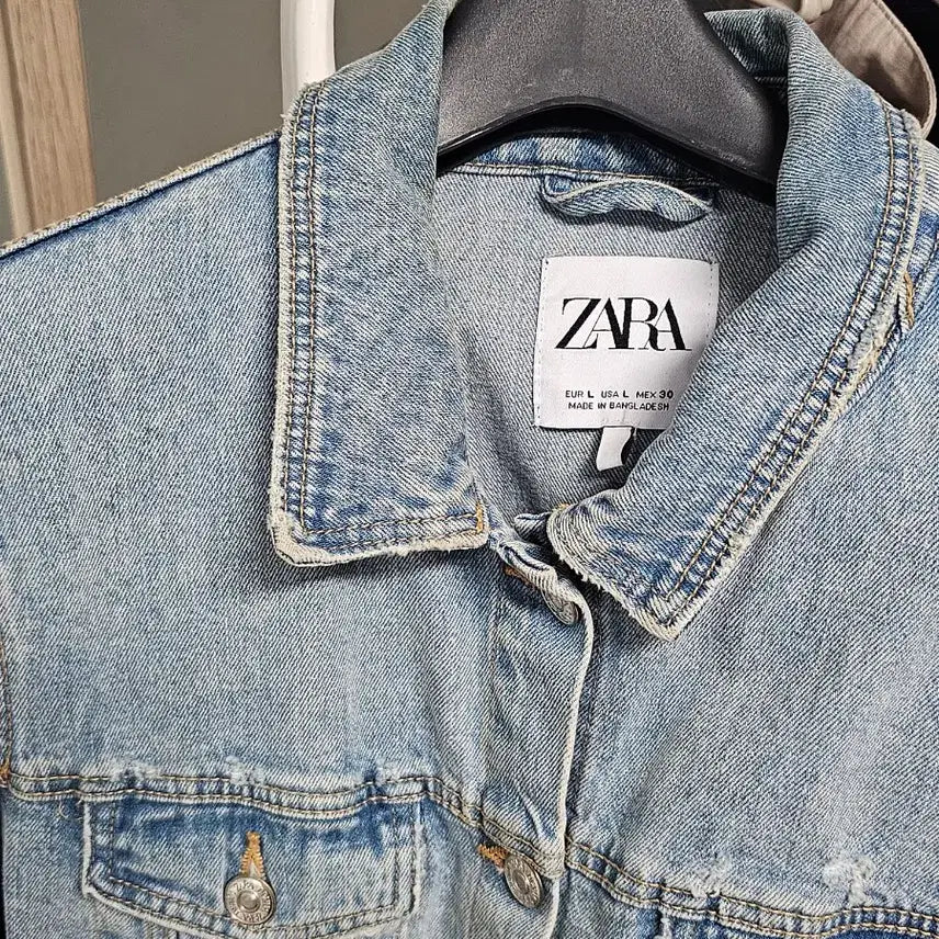 [BUNJANG] ZARA Denim Jacket (Light Wash) - Women&
