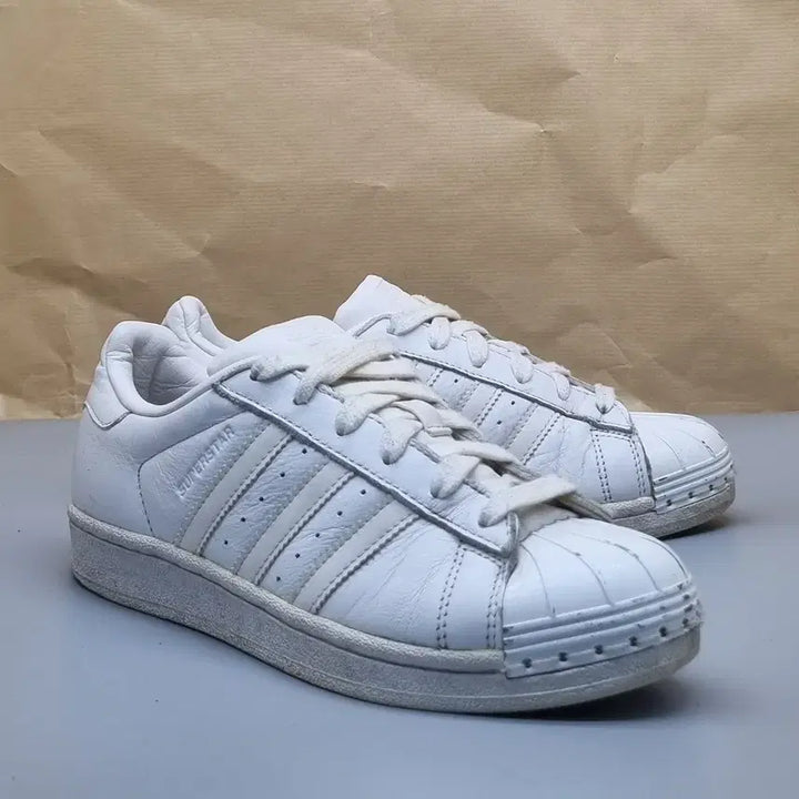 [BUNJANG] Adidas Superstar Metal Toe Sneakers 225 / 아디다스 슈퍼스타 메탈토 운동화 225
