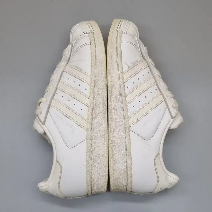 [BUNJANG] Adidas Superstar Metal Toe Sneakers 225 / 아디다스 슈퍼스타 메탈토 운동화 225
