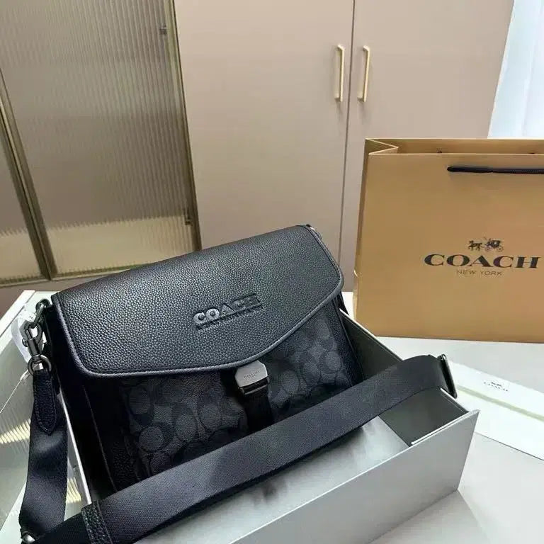 [BUNJANG] Coach Folding Gift Shoulder Bag / 코치 폴딩 기프트 숄더백 캐주얼