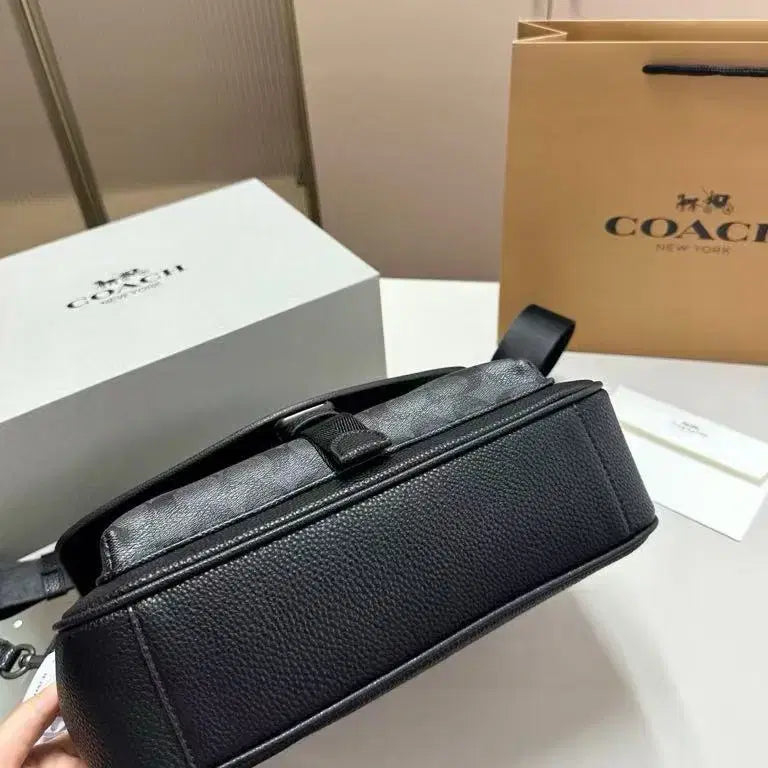 [BUNJANG] Coach Folding Gift Shoulder Bag / 코치 폴딩 기프트 숄더백 캐주얼