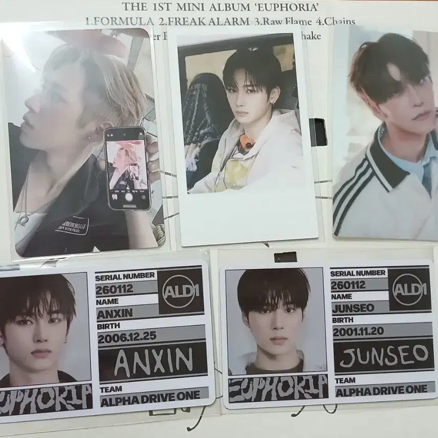 [SOLD OUT] 알파드라이브원 개봉앨범 3종 + 포카 일괄