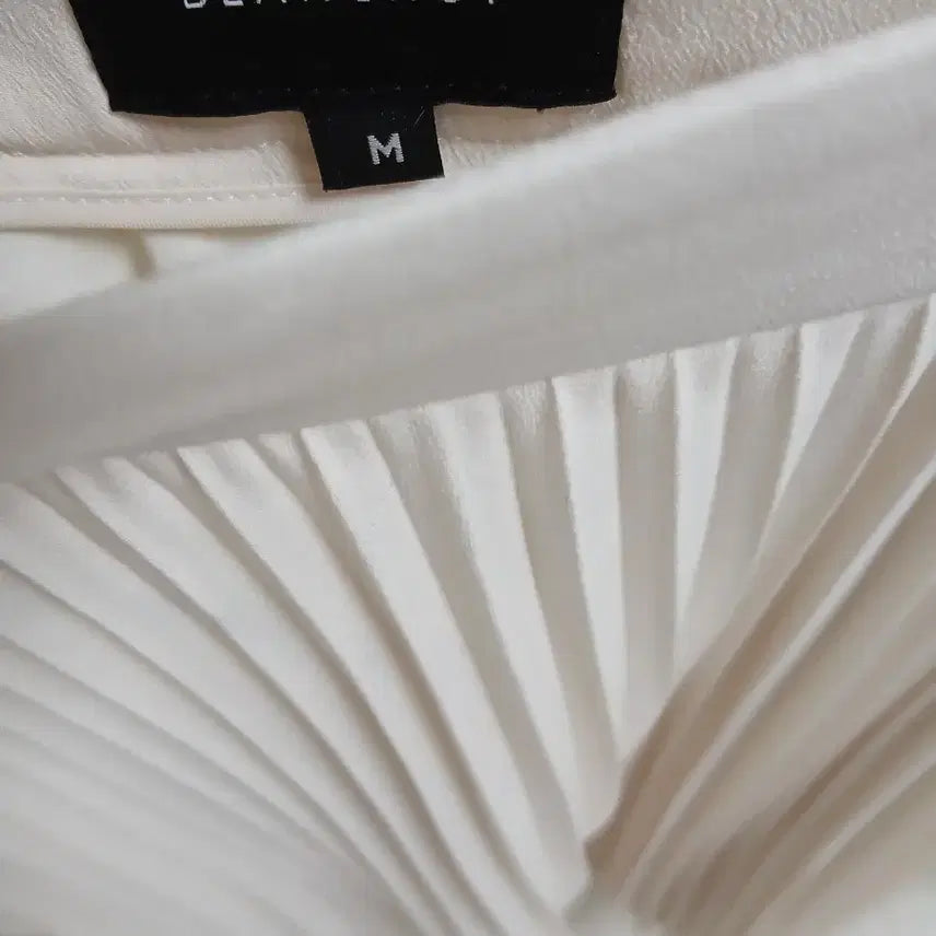 [BUNJANG] Blancshow Pleated Skirt Ivory (Size M) / 블랑쇼 주름 스커트 m 아이보리
