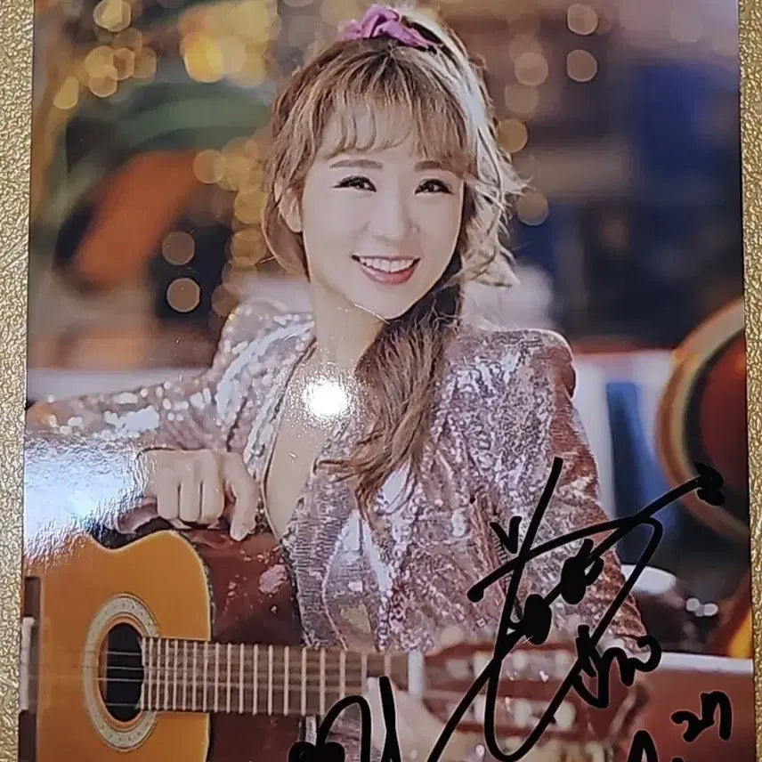 [BUNJANG] Ra Yoon-kyung Signed Photo / 라윤경 친필 사진 싸인