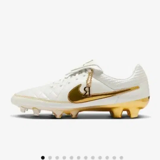 [BUNJANG] Nike Tiempo White/Gold Soccer Cleats / 나이키 티엠포 축구화 화이트/골드 255사이즈